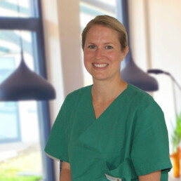 Tierärztin Dr. Theresa Conze der Tierklinik Dinkelsbühl