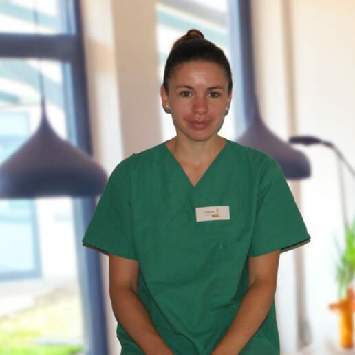 Tierärztin Sophie Rieger der Tierklinik Dinkelsbühl
